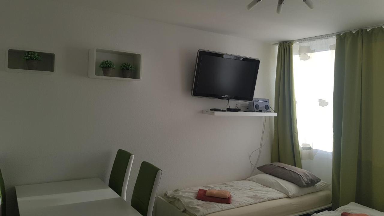 Sonniges Modernes Appartement Hoehenberg Colonia Exterior foto